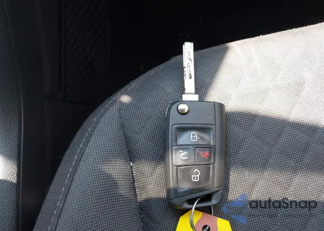 2019 Volkswagen Tiguan 2.0T S z USA, uszkodzony, nr VIN 3VV1B7AX9KM145963